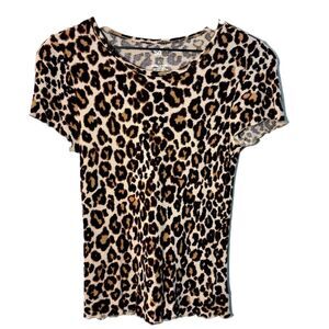 SO Leopard T-Shirt Women’s S Brown Tan Fitted Short Sleeve Scoop Neck.